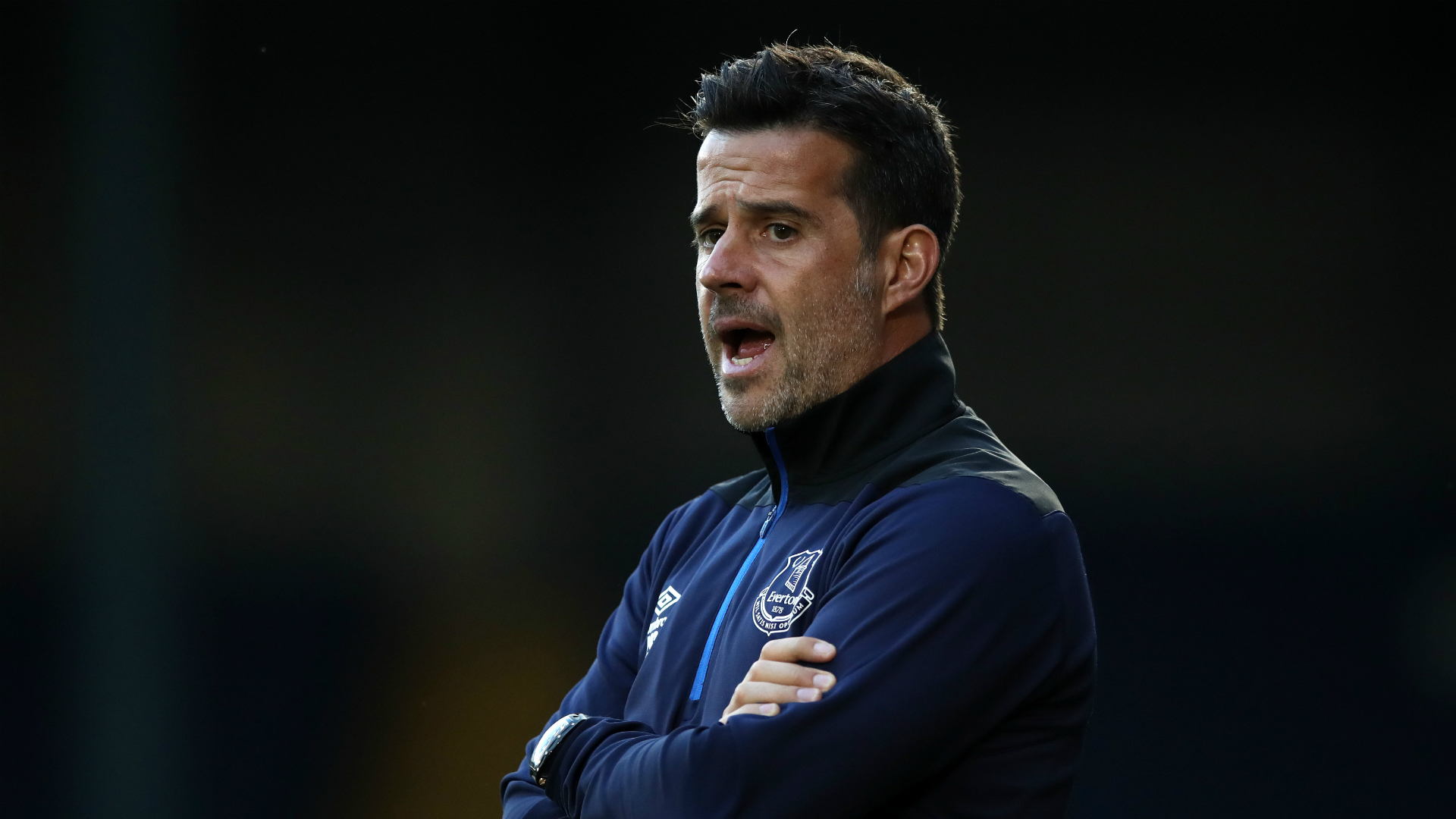 节俭办会并 节俭办会并